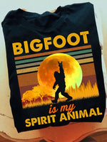 Bigfoot Í My Spirit Animal Retro Vintage Gift Standard/Premium T-Shirt Hoodie - Dreameris