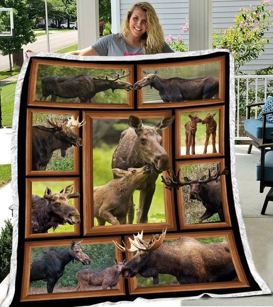 Moose Cute Theme Fleece Blanket - Dreameris